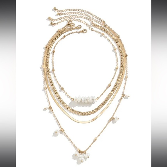 Women’s Layered Tiered 4Pcs Faux Pearl Beading Chain Layered Necklaces Set Gold. - Picture 3 of 4